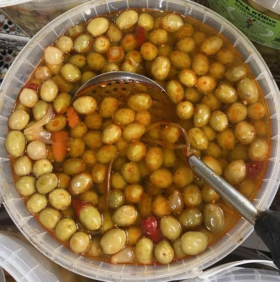 Moroccan Garlic green olive mix 500g