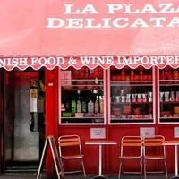 La Plaza Delicatessen